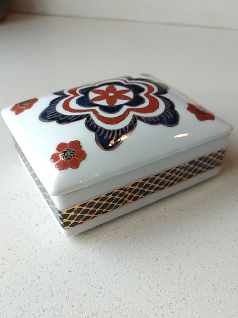 Vintage Made In Hong Kong Porcelain Trinket Box White, Red and Navy Floral Motif